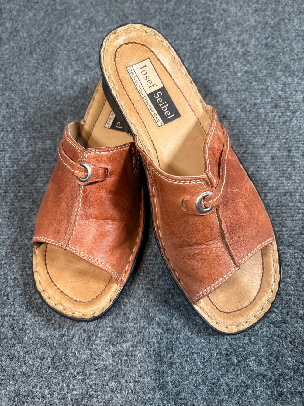 Josef Seibel Women’s Tan Brown Leather Slip-On Mules
Size: EU 39 / US 8